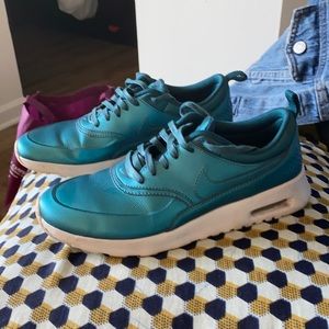 Nike Air Max / Metallic Blue , Size 8.5